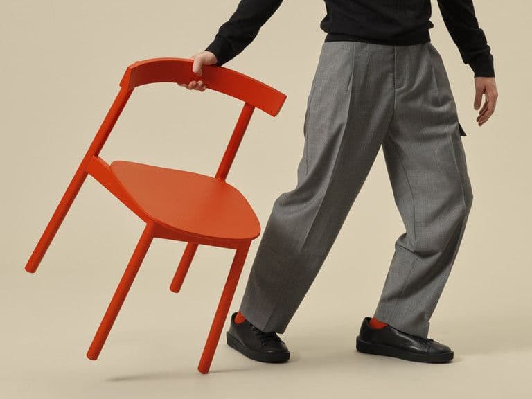 Cinta stack chair